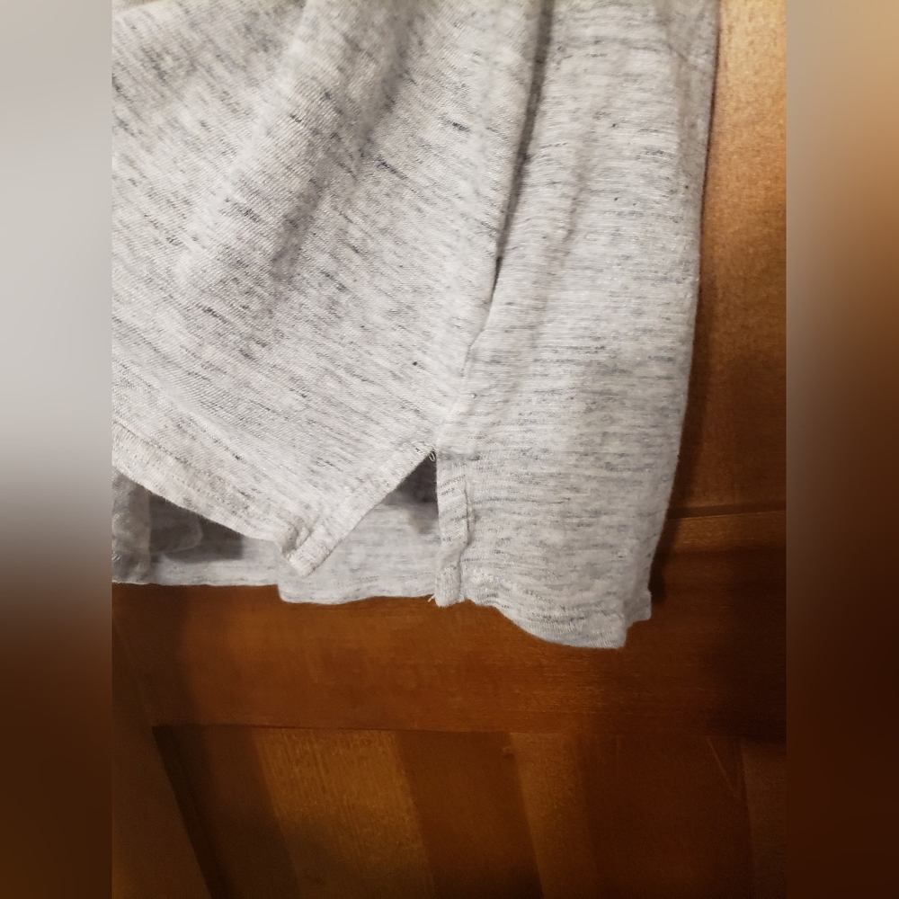 Distressed tank - Picture 3 of 5